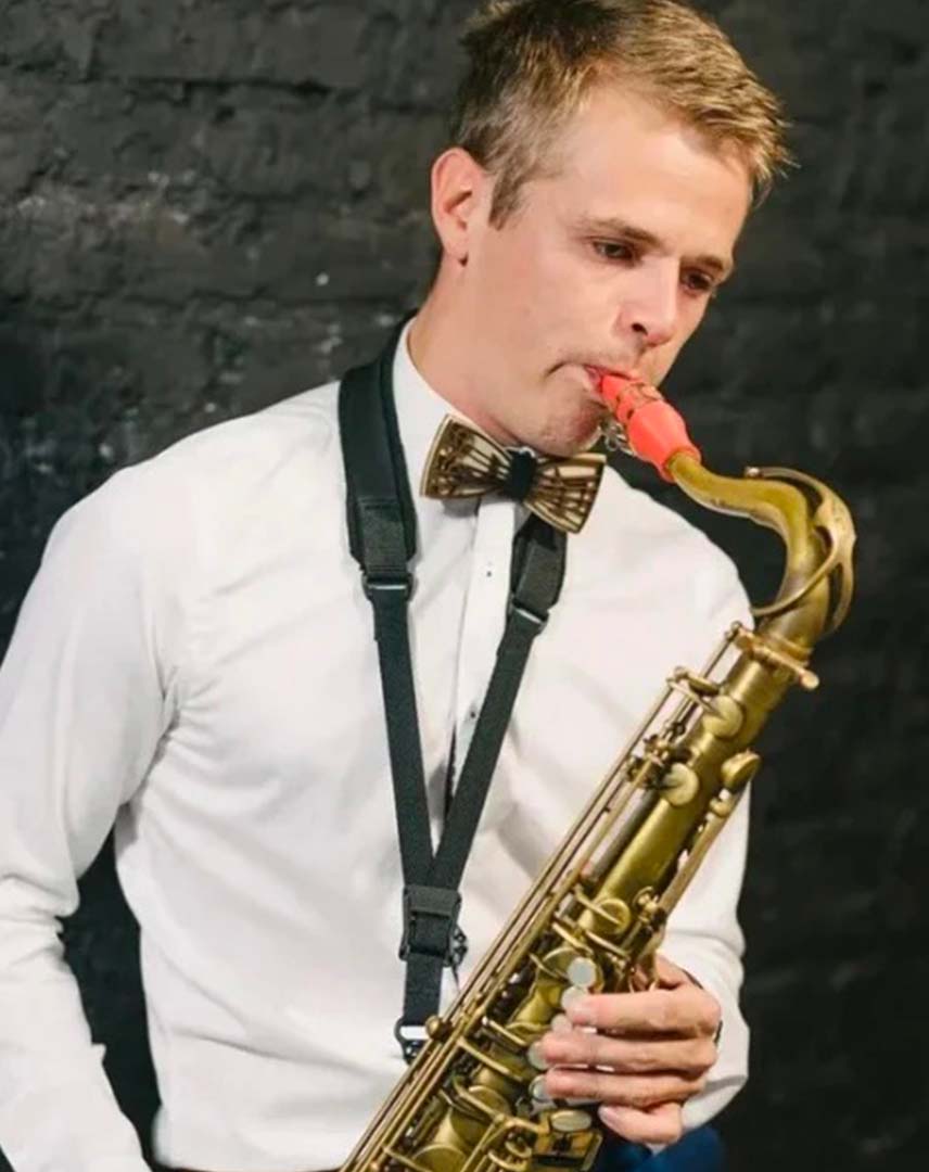 Artur Medvedev - Syos