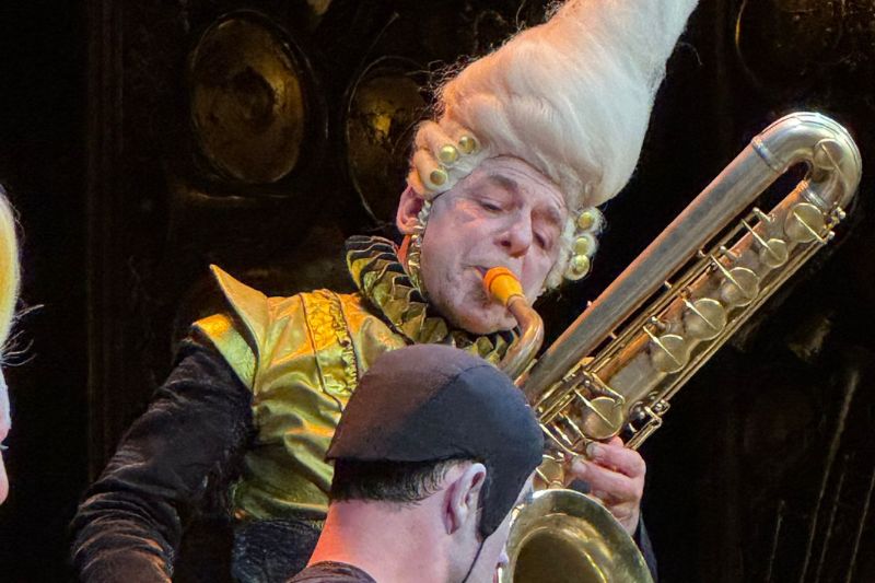 Le Bourgeois Gentilhomme… with a Bass Saxophone and a Syos Mouthpiece