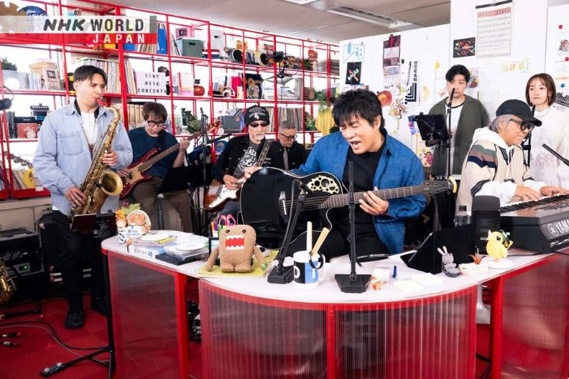 David Negrete and ASKA reunited on the intimate stage of Tiny Desk Japan