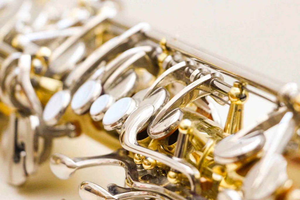 Comment nettoyer un saxophone: 12 étapes (avec images)